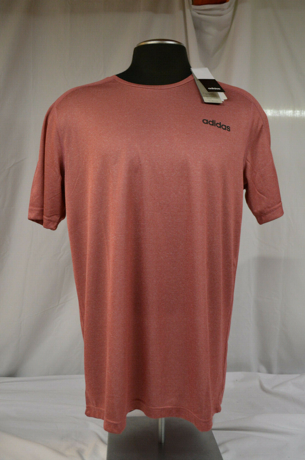 NEW ADIDAS MEN'S ESSENTIALS DESIGN 2 MOVE TEE EB3983 - SIZE - LT - COLOR RED gallery
