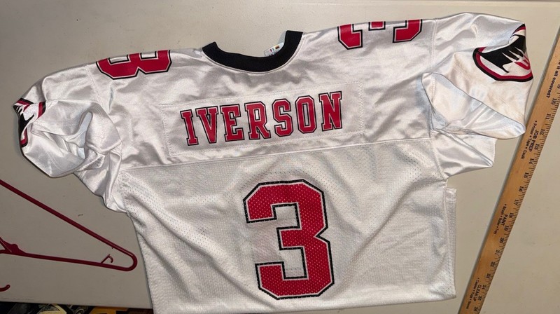 Size Small - Reebok Allen Iverson #3 Football Jersey White Red Y2K gallery