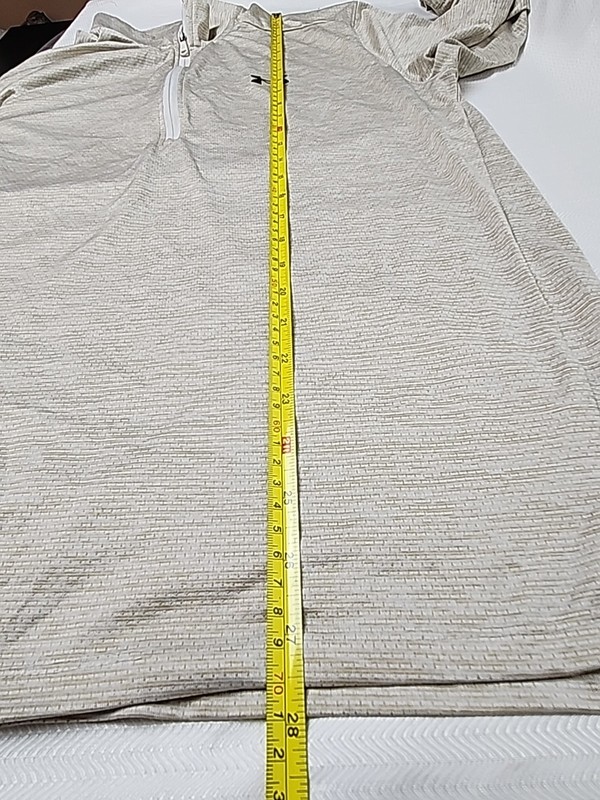 Under Armour Tech 1/4 Zip Training Pullover Mens Medium Beige Stripe Long Sleeve gallery