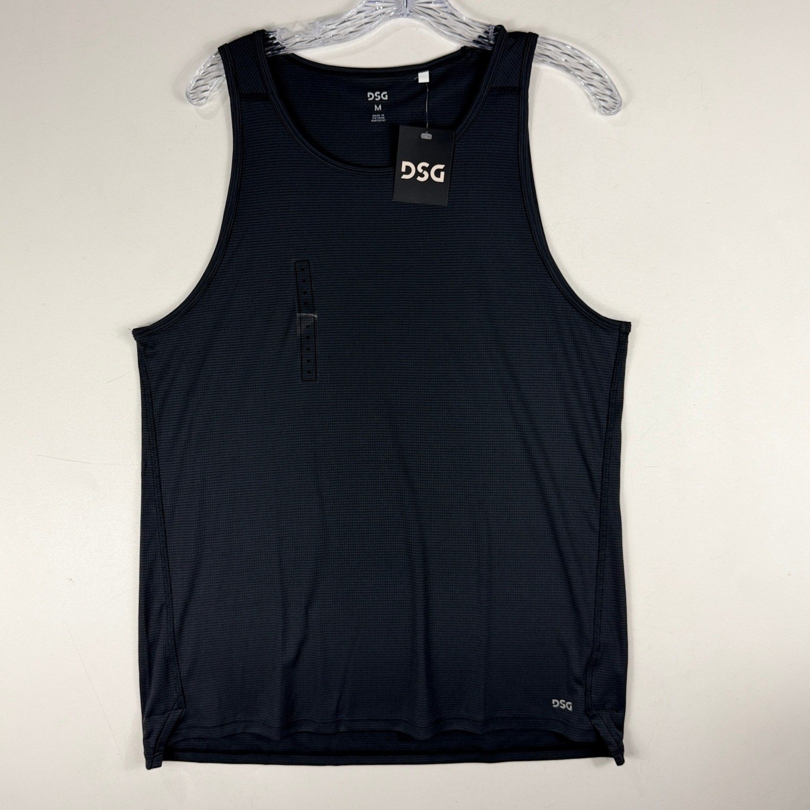 DSG Mens Run Tank Pure Black Textured Moisture Wicking Reflective Size M NEW gallery