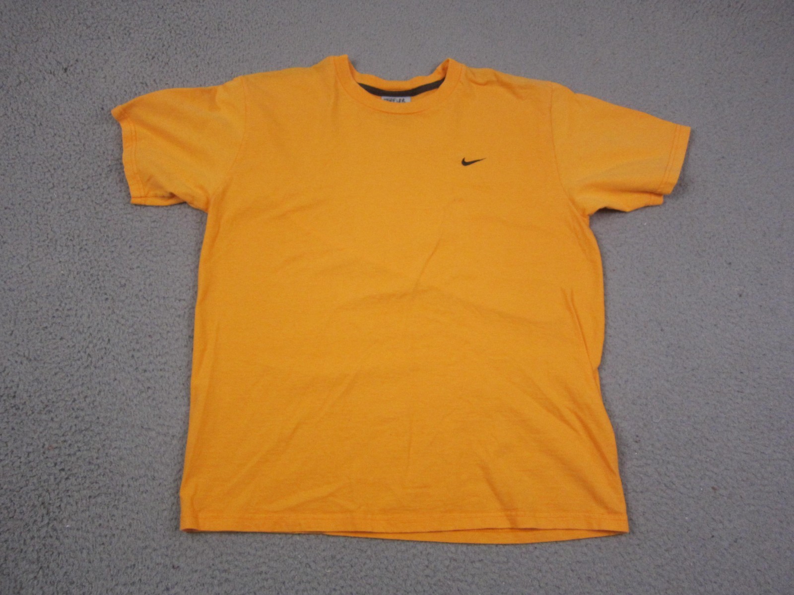 Vintage Nike Shirt Mens Large L Yellow Swoosh Crewneck Short Sleeve Classic Y2K gallery