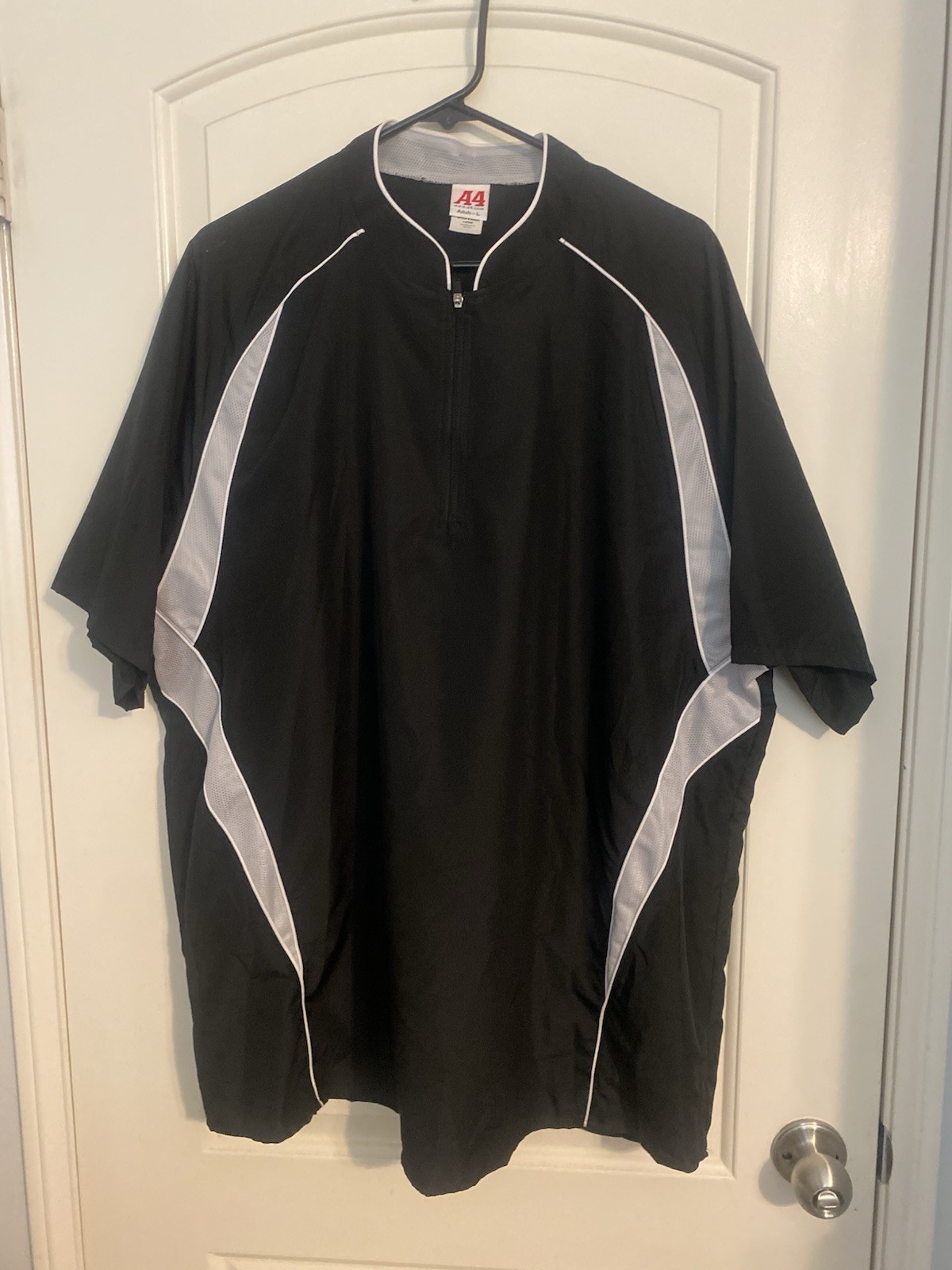 A4 Men’s L Black/White/Gray Colorblock Polyester 1/4 Zip Baseball windbreaker gallery