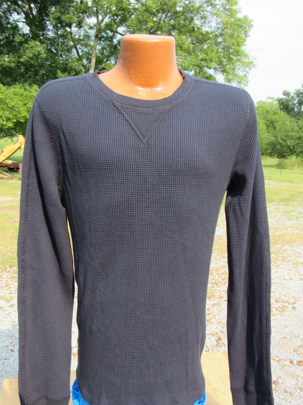Wallace & Barnes Men's Medium Black L/S Base Layer Under Shirt Top gallery