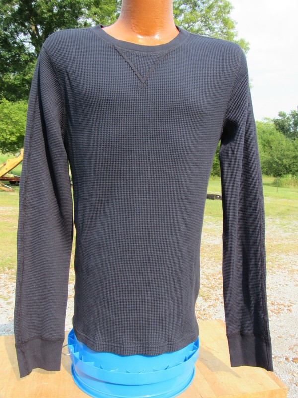 Wallace & Barnes Men's Medium Black L/S Base Layer Under Shirt Top gallery
