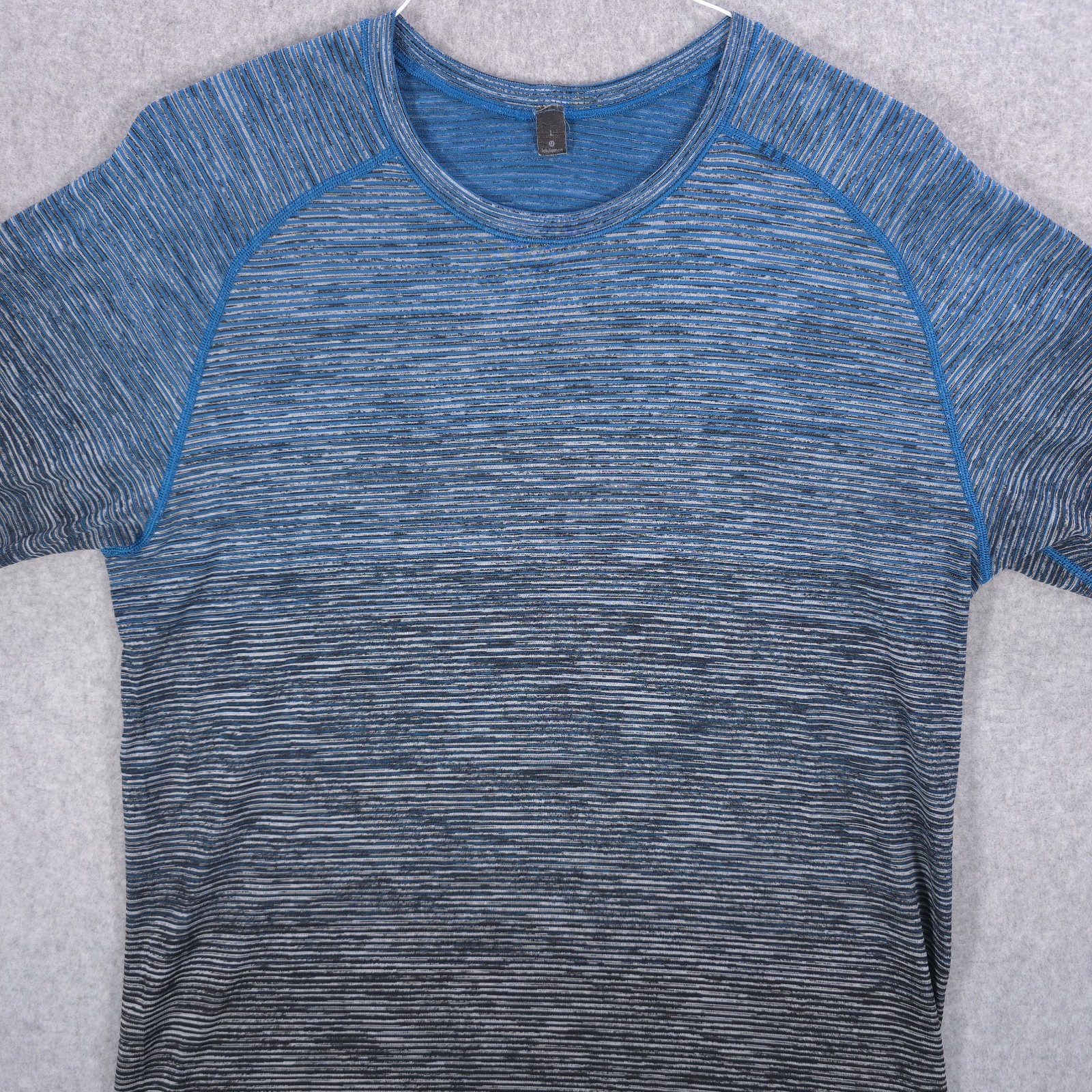 Lululemon Athletic Stretch Metal Vent Tech Gym Workout Casual Shirt Mens Large gallery
