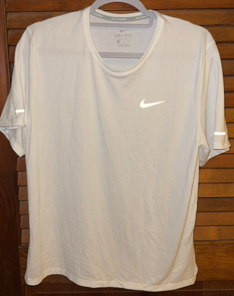 Nike Dri-FIT Running T-Shirt Mens Medium White Athletic Performance Tee gallery