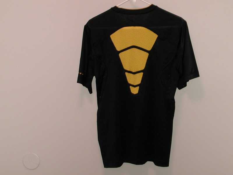 Nike Livestrong Short Sleeve Training Shirt Men's Small Black/Yellow $50.00 Tags gallery