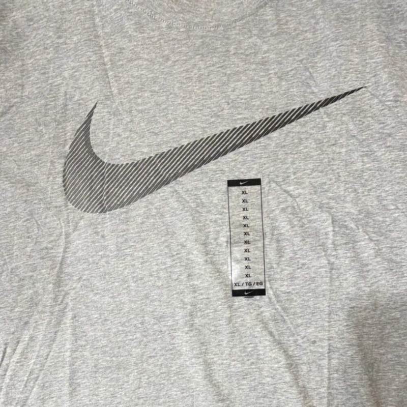 Nike The Nike Tee Dri-FIT Men's Gray L Short Sleeve T-Shirt AR5968-063 gallery