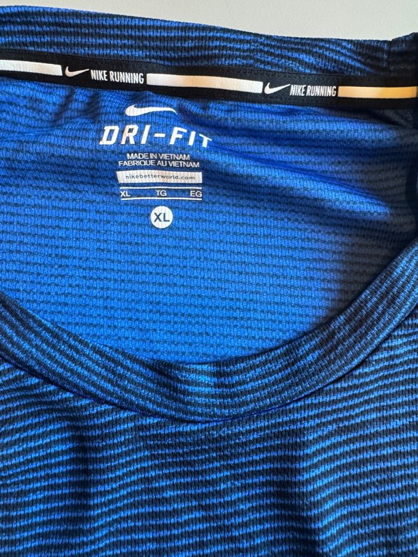 Nike Dry Fit Mens Short Sleeve Shirts Size Large and XL Blue Black gallery