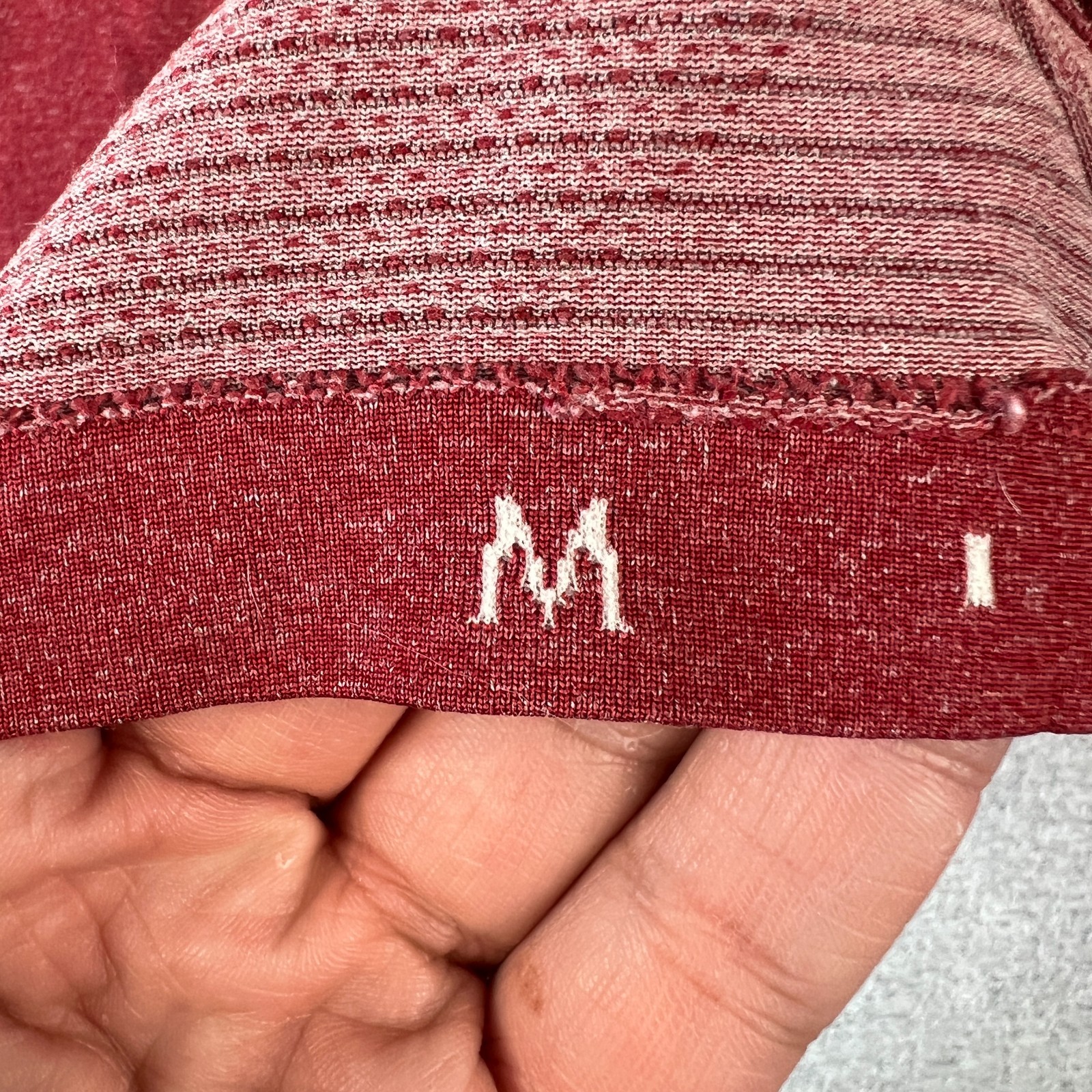 Lululemon Metal Vent Tech Performance Stretch Shirt Medium Mens Red Active gallery