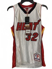 Mitchell & Ness NBA 75th Platinum Swingman Shaquille O’Neal Miami Heat Jersey –