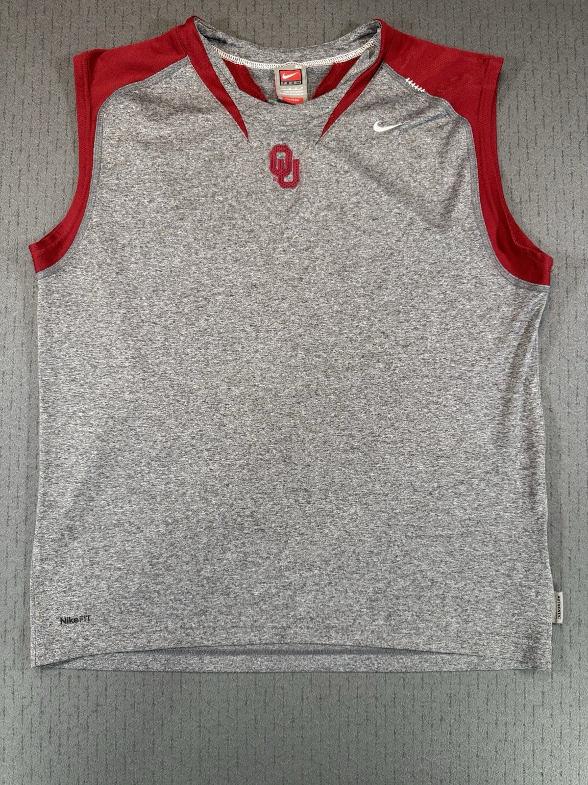 Nike Team Oklahoma Sooners Sleeveless Tank Top Mens M Gray Crimson Dri-Fit gallery