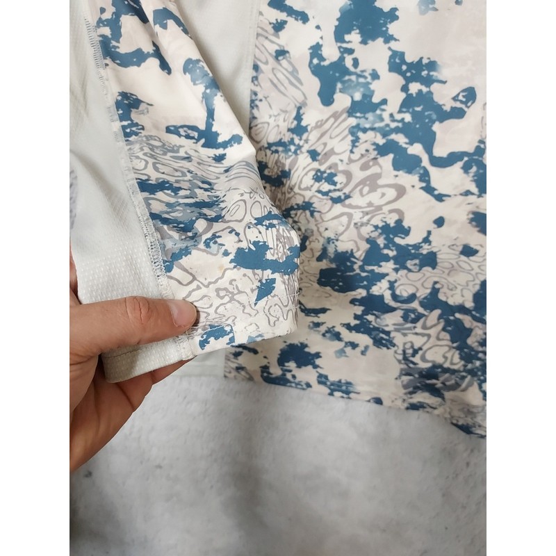 Huk Shirt Mens Large Fishing Performance Camo Long Sleeve White Blue WORN SPTOS gallery