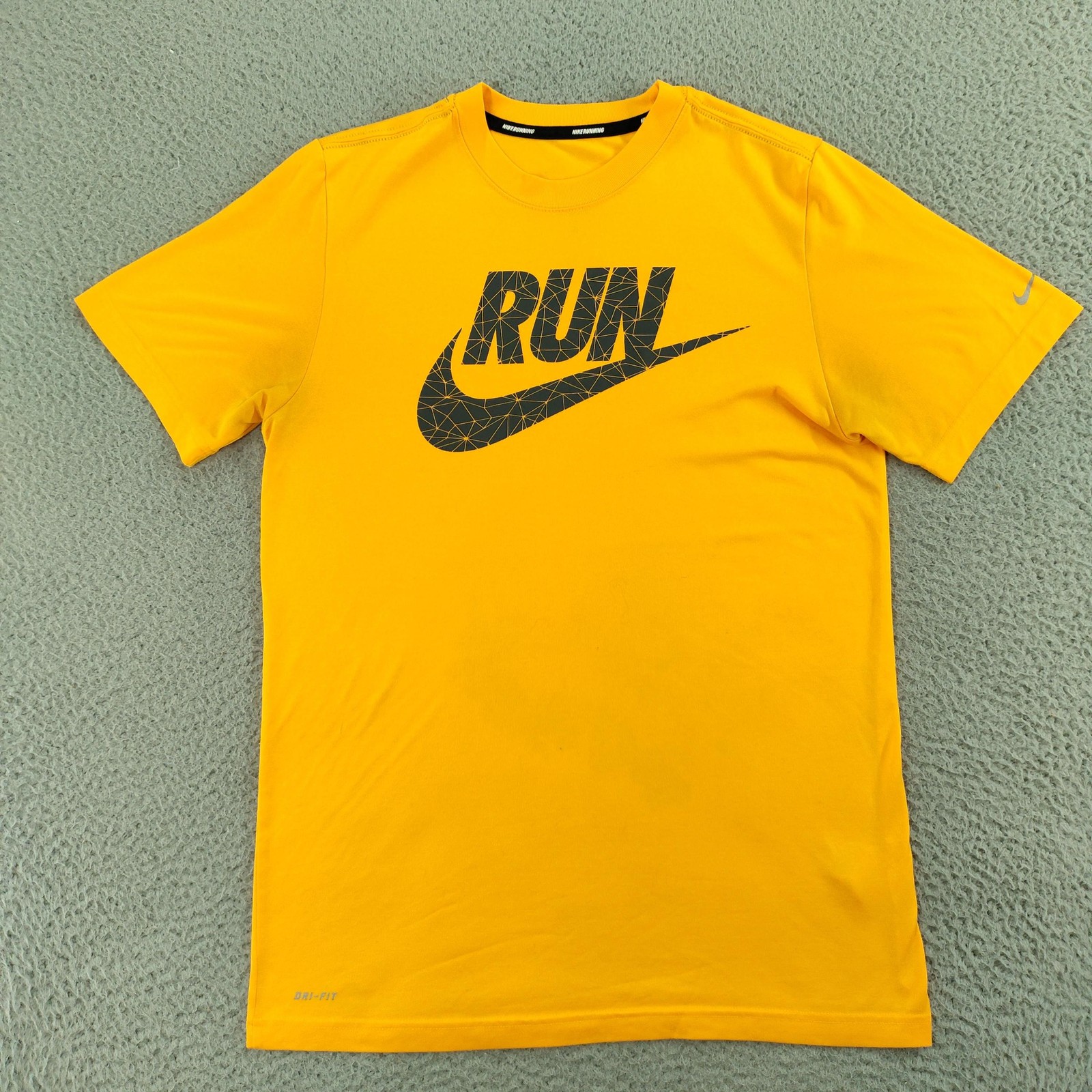 Nike Dri-FIT Run Shirt Mens Medium Yellow Short Sleeve Graphic 619626-807 gallery