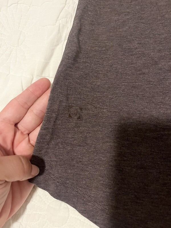 Lululemon Mens 5 Year Basic V-Neck Updated Fit Heathered Garnet Size Small gallery