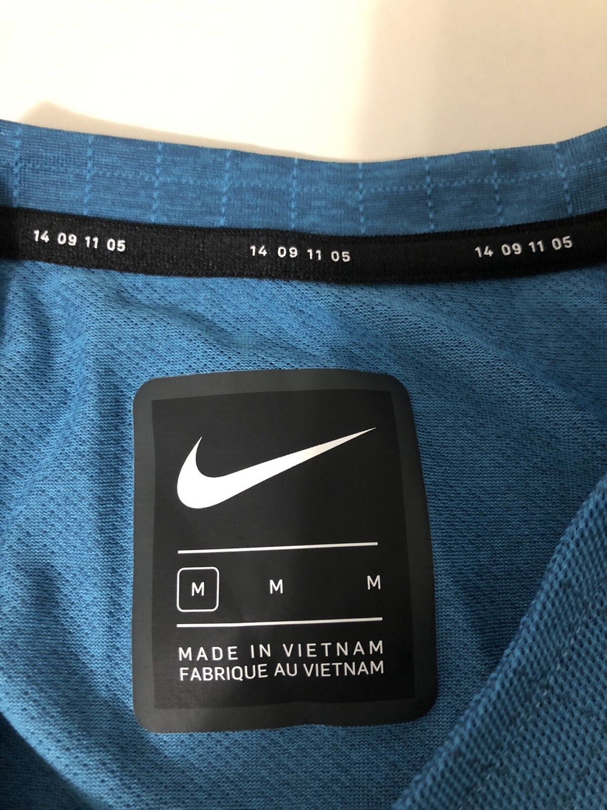 BLUE NIKE TECH 14 09 11 05 RUNNING ATHLETC SHIRT MENS M MEDIUM gallery