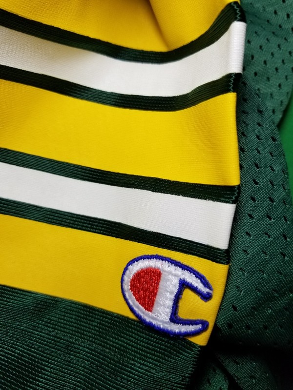 Green Bay Packers Men Size 44 Brett Favre Jersey 1990s Cheesehead Go Pack Go gallery
