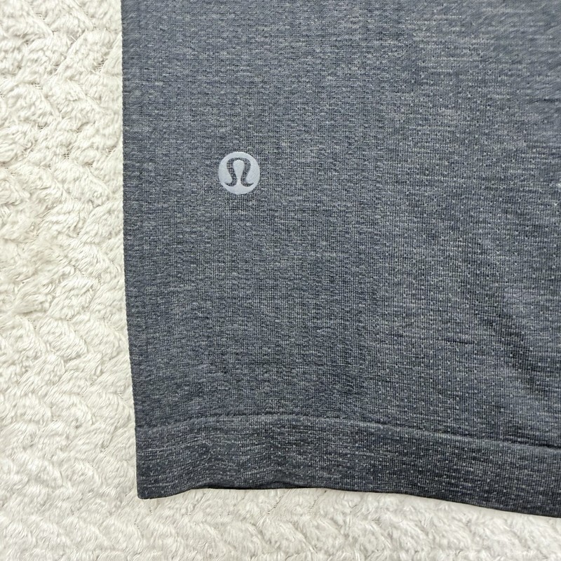 Lululemon Metal Vent Tech 1/2 Zip 2.0 Deep Coal / Black Men's Medium M Stretch gallery
