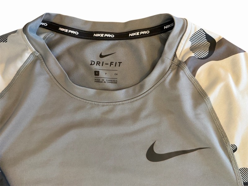 Nike Pro Men's Small Gray/Black/ White Camo Dri-Fit Long Sleeve Tee gallery