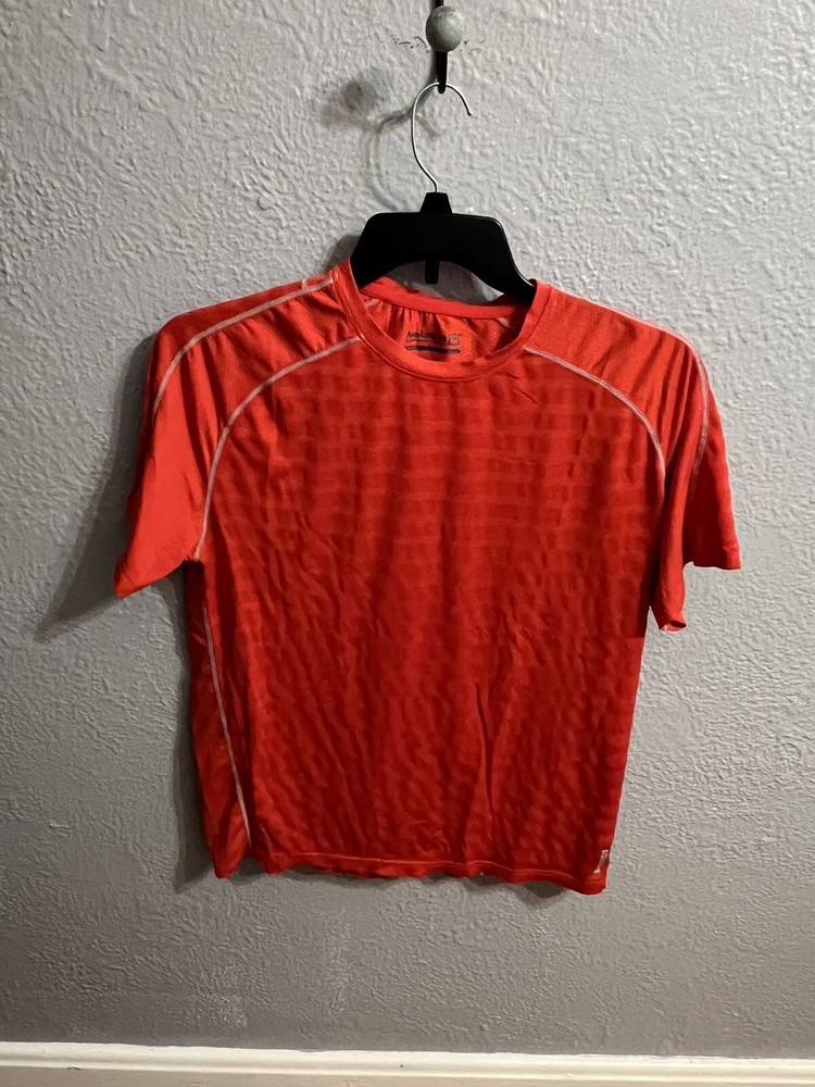 Men's Pullover Red Avalanche Short Sleeve Size Medium Shirt