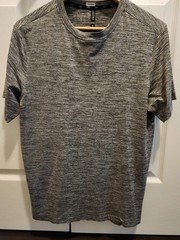 Leg3nd Inspire T Shirt Men Small Active Training Gym Short Sleeve Gray Training