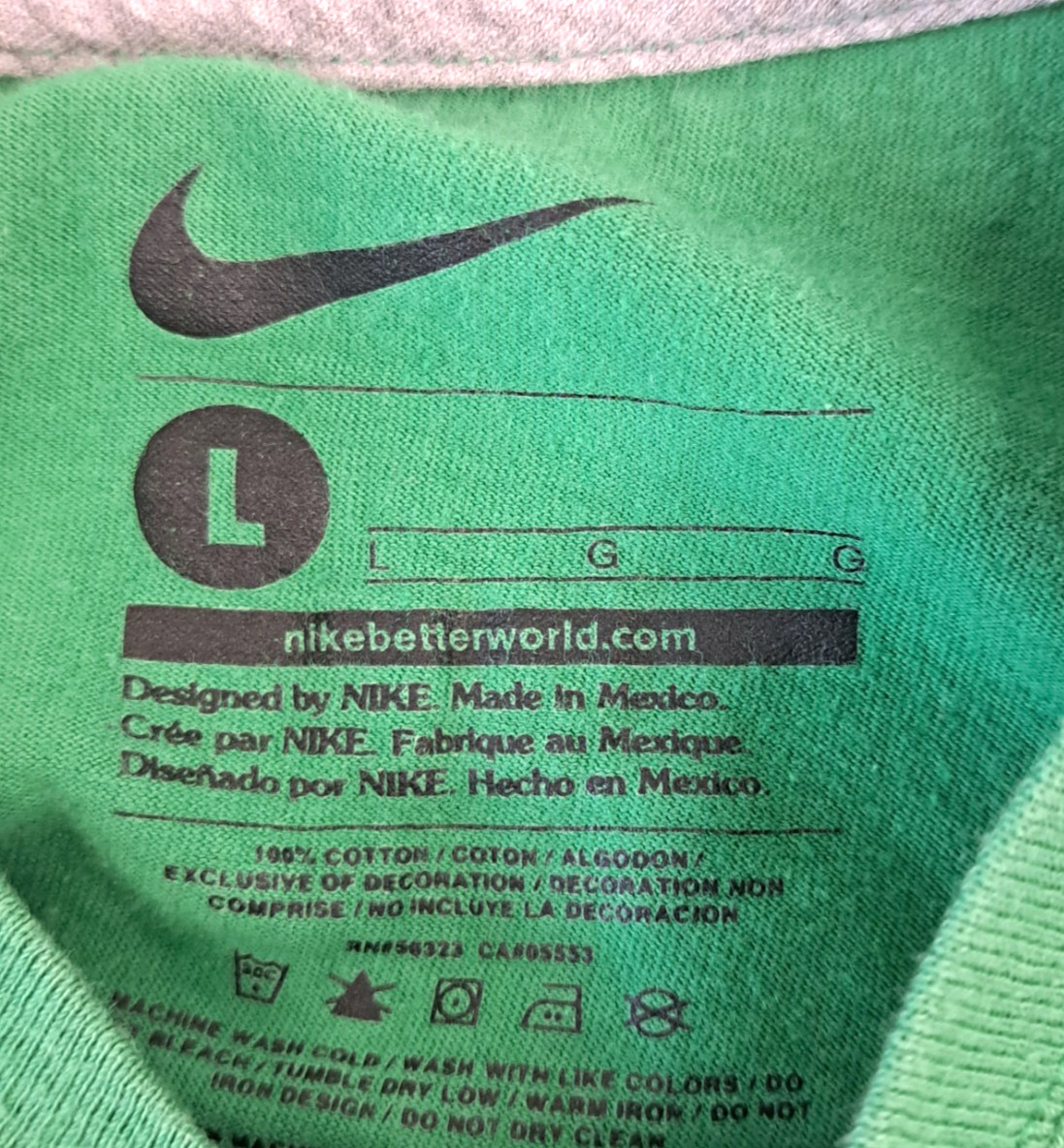 Nike T-shirt Boys L Center Swoosh Green Athletic Casual Sports gallery