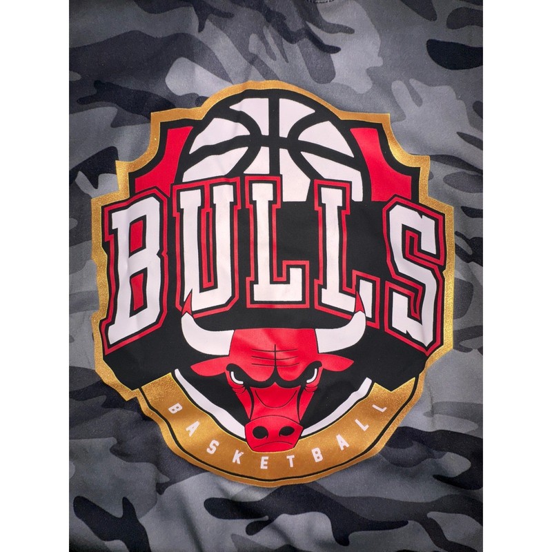 NBA Chicago Bulls Mens XL Camo Badge of Honor Tank Top Grey Sleeveless VXMC366S gallery