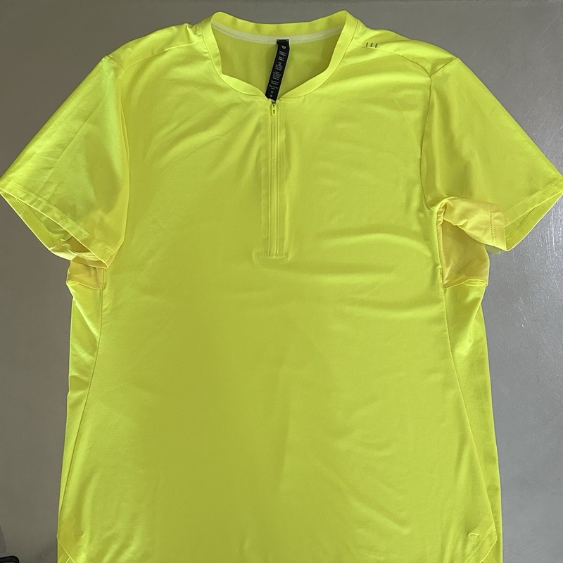 Lululemon Shirt Men's Large Vented Tennis Short Sleeve Yellow 1/4 Zip Run Gym gallery