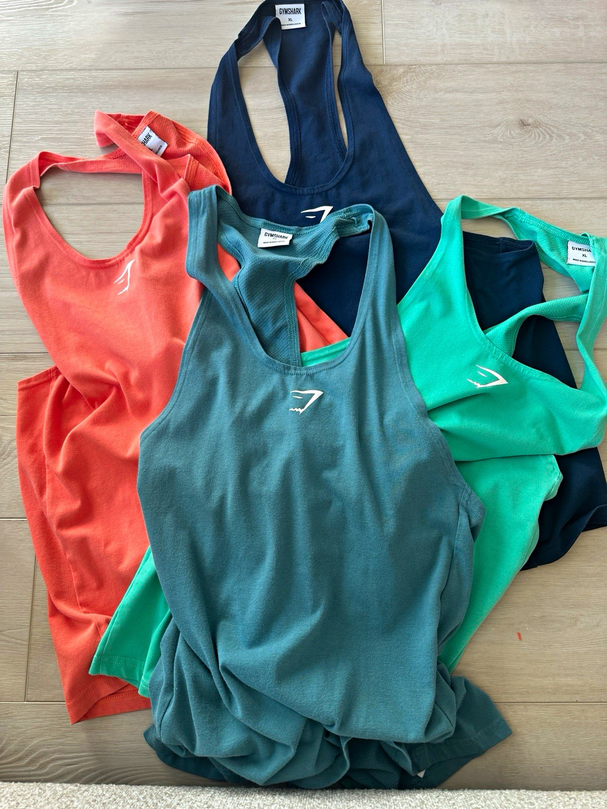 Gymshark 4-Pack Men’s XL Racerback Tank Tops Scoop Neck Lightweight gallery