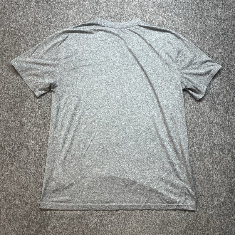 Nike Dri-Fit Legend Tshirt Size Medium Mens Gray Short Sleeve Tee 727982-091 gallery