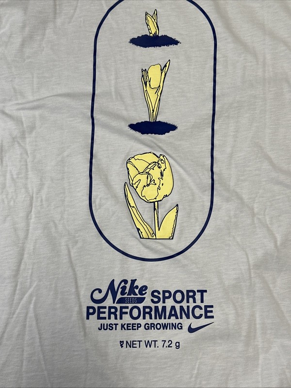 Nike Sportswear Fitness Training Tee Men's T-Shirt NWT FQ3880-094 gallery