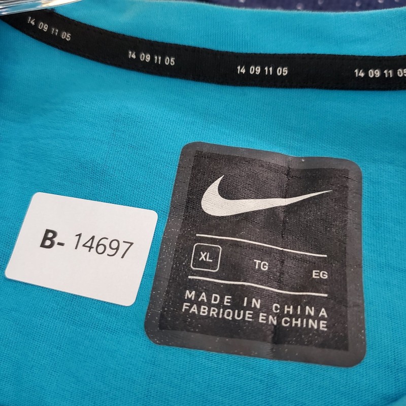 Nike Men Activewear Top Blue Tech Pack Rise Swoosh 3/4 Sleeve READ gallery