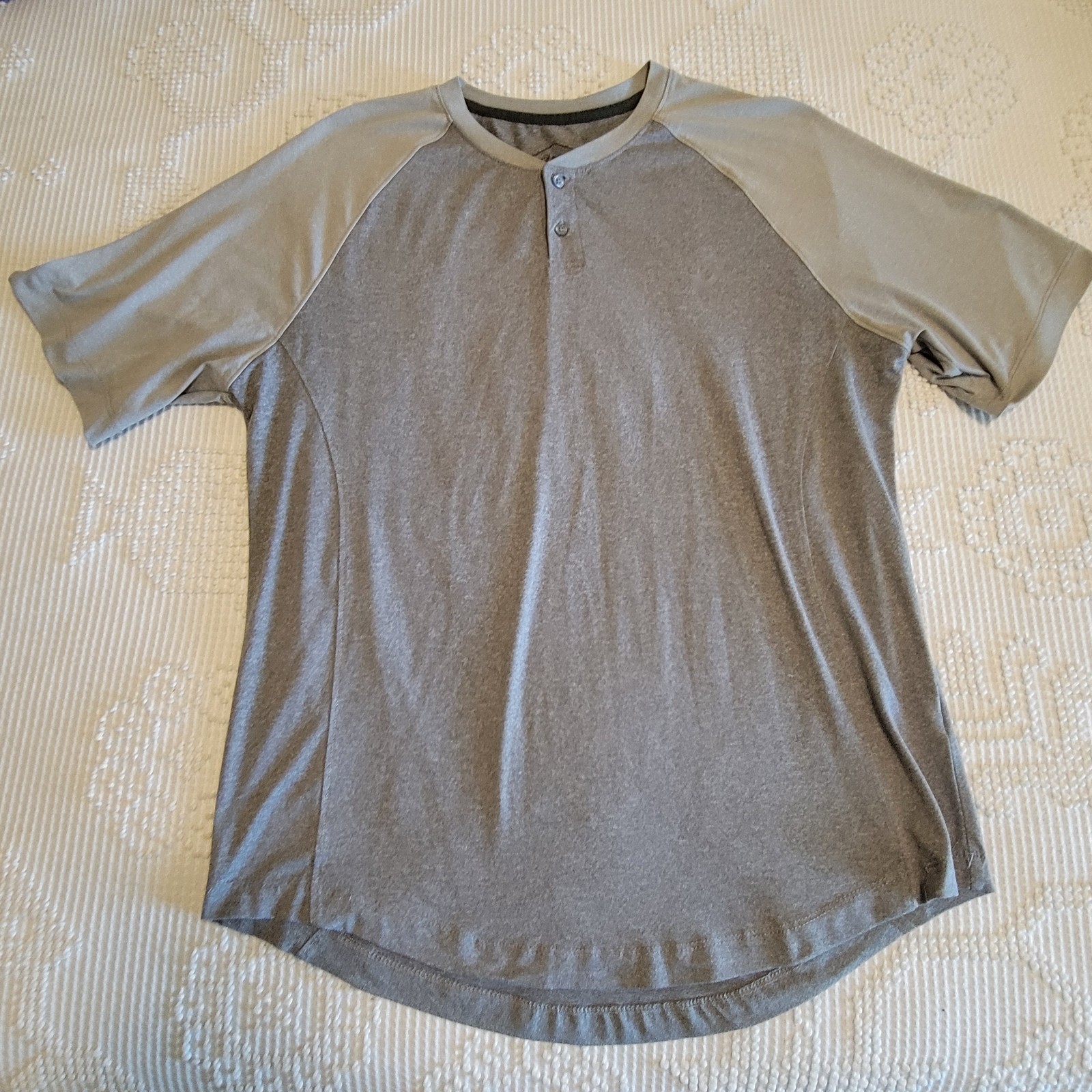 Asics Men's Henley Athletic Grey Short Sleeve Shirt size Small gallery