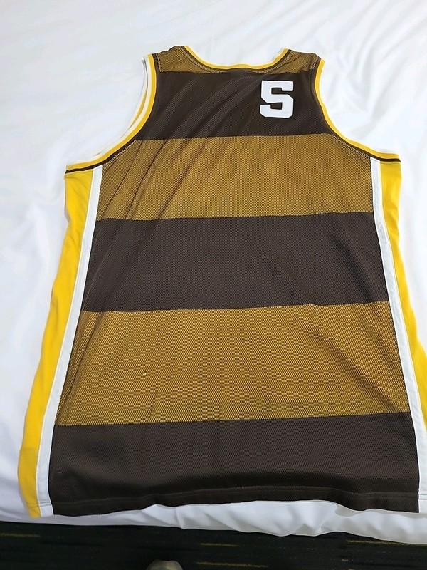 Unique Nike Campeos Do Jogo Estrelas Mesh Basketball Jersey, XL, Brown And Gold gallery