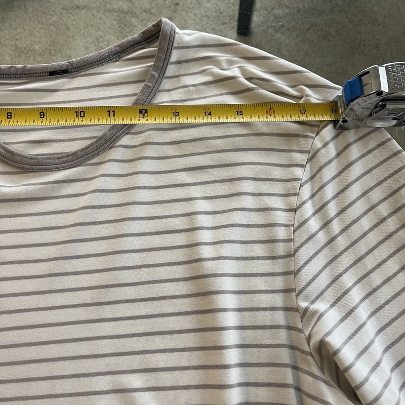 Lululemon Grey White Striped Short Sleeve T-shirt Activewear Athleisure Men’s L gallery