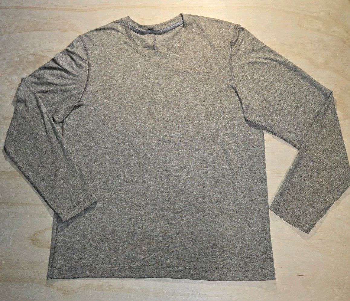 Lululemon Mens long-sleeve performance crewneck size L heathered taupe/tan gallery