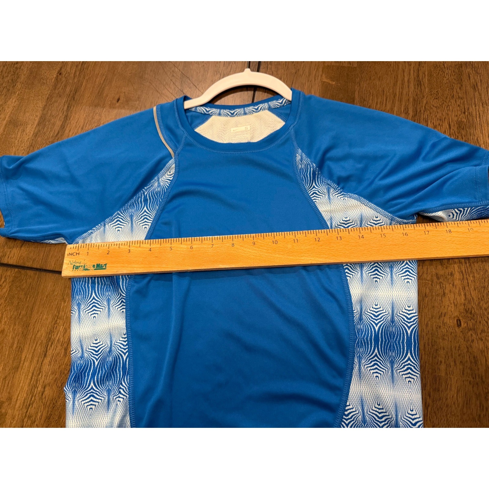 Nike Fit Dry Blue Geometric Pattern Short Sleeve Athletic Training Shirt Mens S gallery