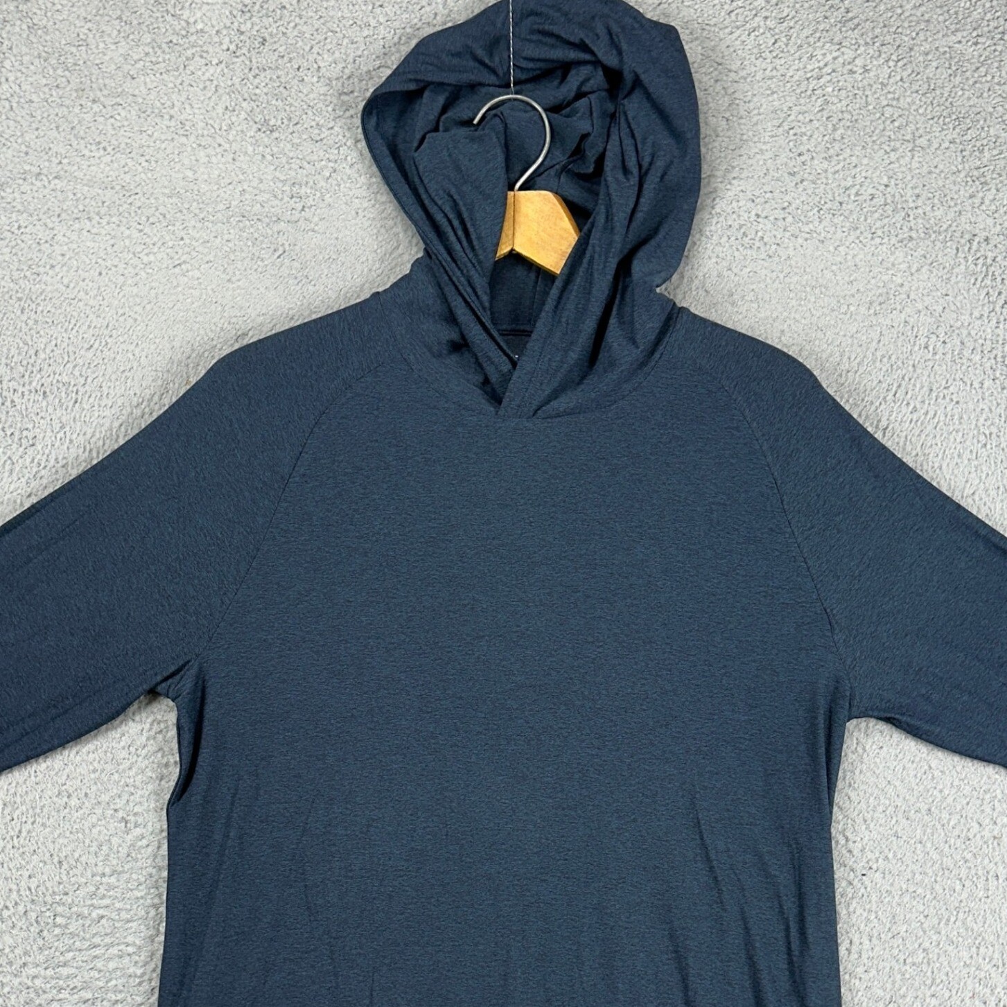 True Classic Adult Men Hoodie Shirt Medium Blue Athletic Stretch Long Sleeve NEW gallery