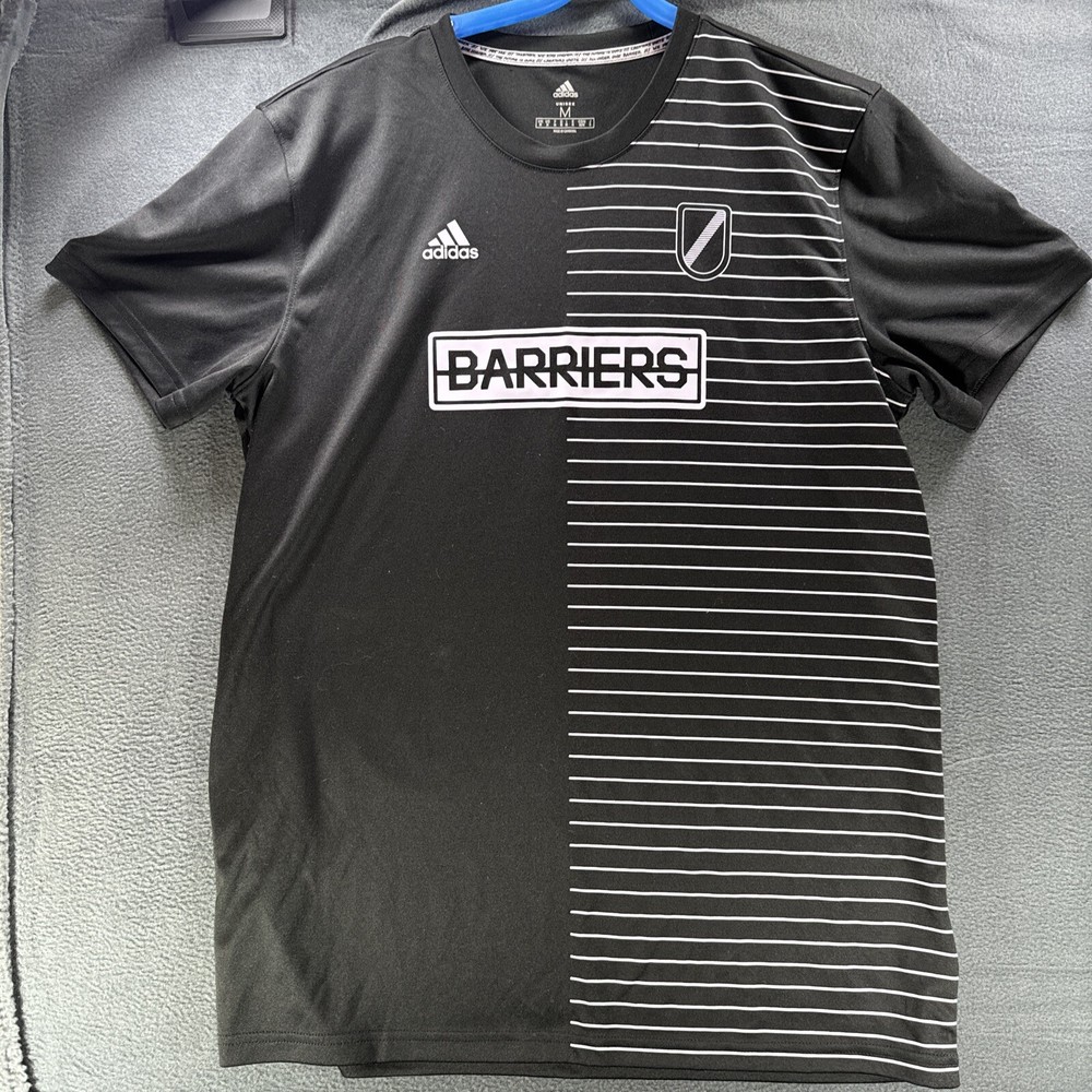 Adidas No Barriers Jersey Shirt Size Medium Black Striped