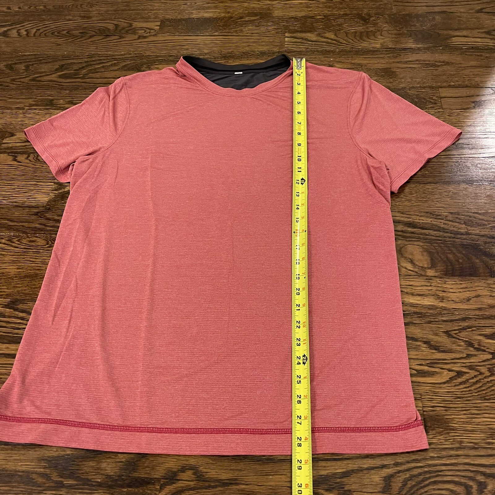 Lululemon Metal Vent Tech Shirt Mens XL Red Grey Short Sleeve Mesh Back Training gallery