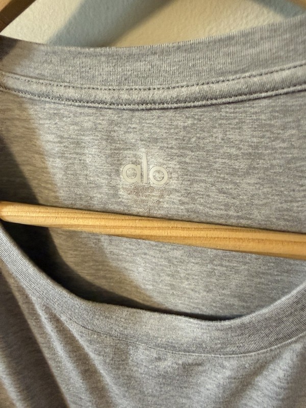 ALO Yoga Conquer Reform Crewneck Short Sleeve in Athletic Heather Gray gallery