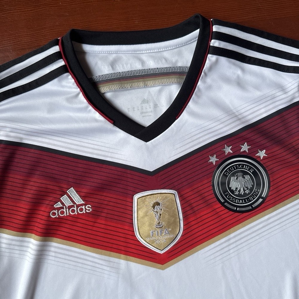 Germany 2014 FIFA World Cup Jersey White Men’s Size XL Gold Badge