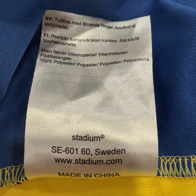 SOC Sweden FIFA Soccer Football Men’s Jersey, Size Adult Small Sverige gallery