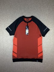 Under Armour Intelli-Knit Men Running Shirt Medium Half Zip 1366503 New