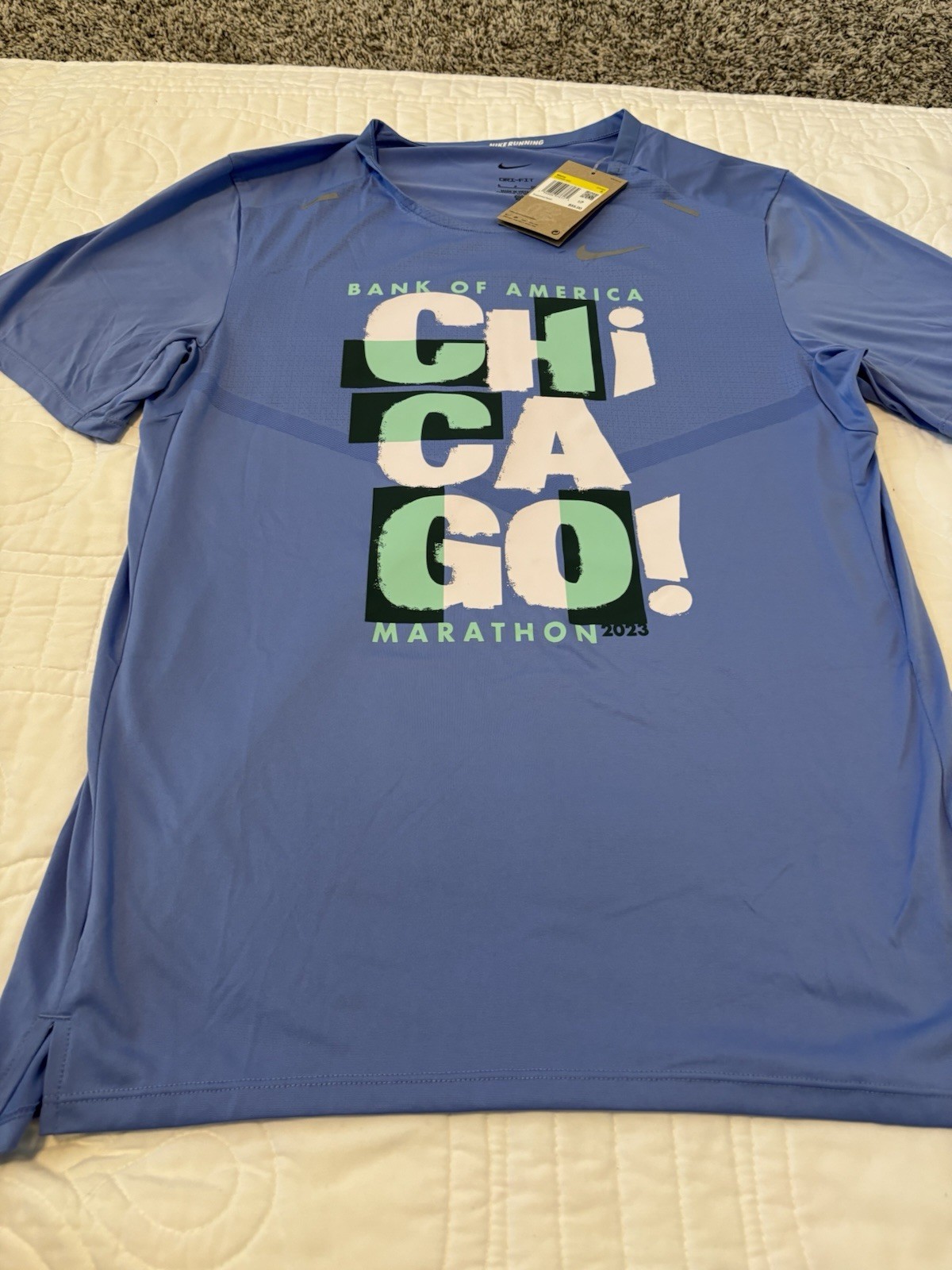 NIKE RUNNING SHIRT BLUE DRI-FIT SMALL FD2689-450 CHICAGO MARATHON NWT gallery
