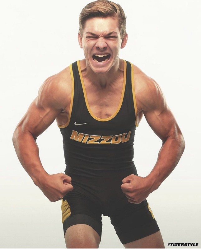Mens Nike Mizzou Missouri Tigers Team Issued Wrestling T Shirt Small New gallery