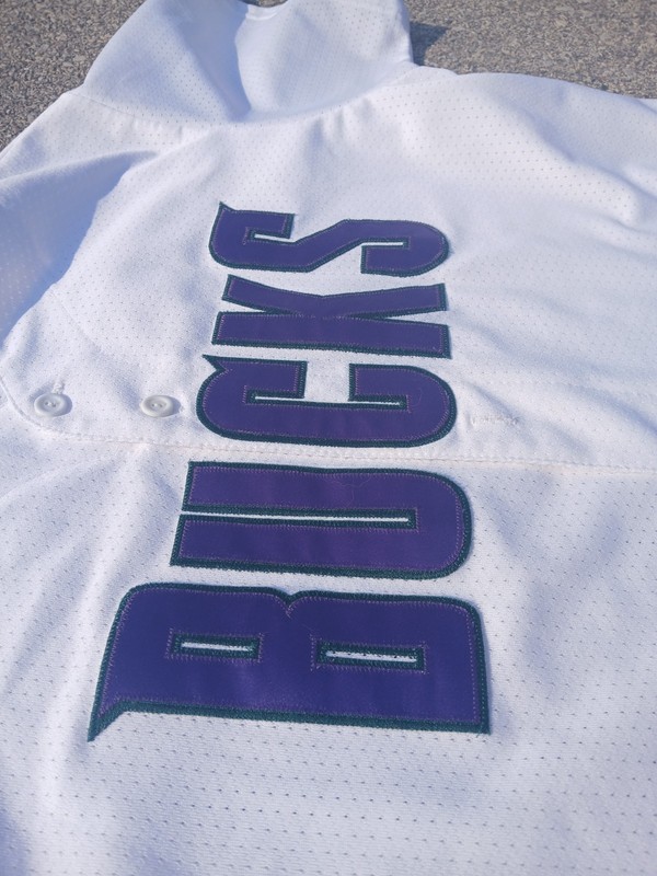 Vintage Milwaukee Bucks NBA Baseball Jersey Majestic Brand Made In USA Size XL gallery