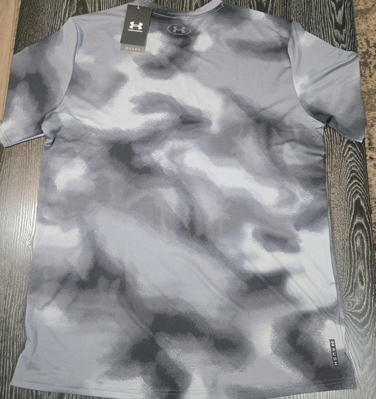 Under Armour Men's Vanish Energy Rush Loose Fit Printed Grey Shirt Large gallery
