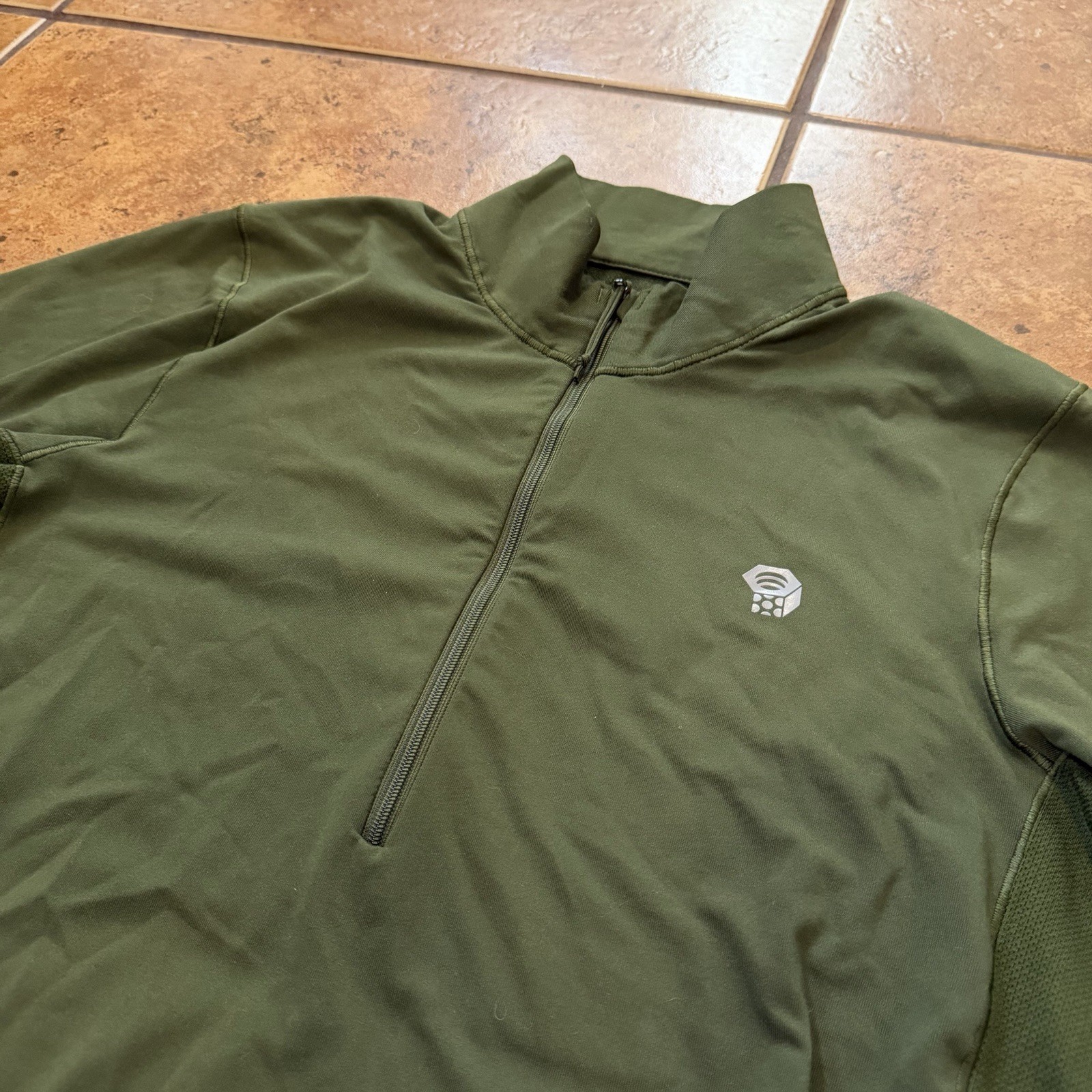 Mountain Hardwear Pullover Ghee Mens S Green 1/2 Zip Outdoor Active Base Layer gallery