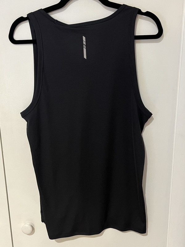 NWT DSG Men’s Tank Top Pure Black Size Small Running Training Gymwear Activewear gallery